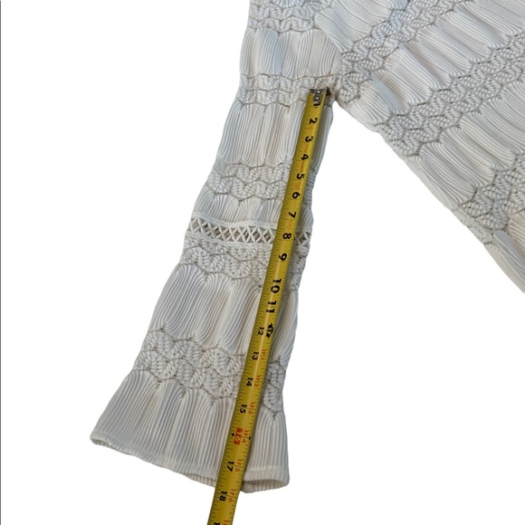 Vestique Long Sleeve Boho White Top Size Medium - Picture 10 of 17